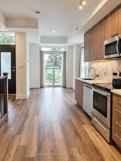 51 Winlock Park 21, Toronto, On M2n 4s2