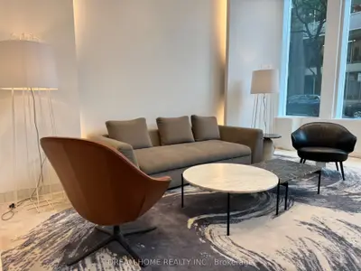230 Simcoe Street 1226, Toronto, On M5t 1t4
