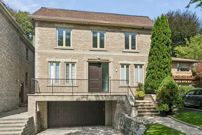 42 Rykert Crescent, Toronto, On M4g 2s9
