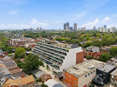 899 College Street Ph618, Toronto, On M6h 3p7