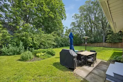 34 Rustywood Drive, Toronto, On M3a 1r8