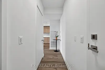 10 Deerlick Court 2004, Toronto, On M3a 0a7