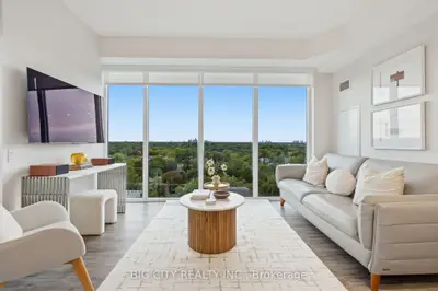 1 Cardiff Road 1006, Toronto, On M4p 0g2
