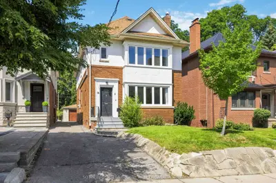 14 Kilbarry Road Main, Toronto, On M5p 1k5