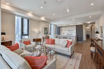 1 Hillsdale Avenue W 902, Toronto, On M4s 0e5