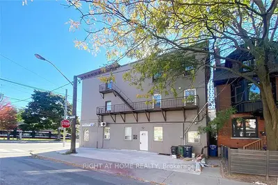 852 Bathurst Street, Toronto, On M5r 3g1