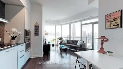 12 York Street 3107, Toronto, On M5j 0a9