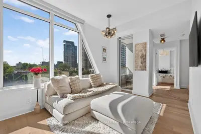 151 Avenue Road 510, Toronto, On M5r 0b8
