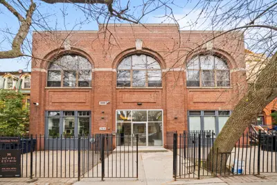 264 Seaton Street 205, Toronto, On M5a 2t4