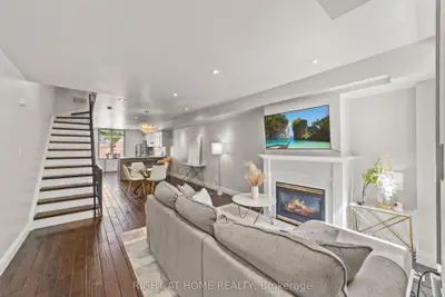 12 Sudbury Street 2608, Toronto, On M6j 3w7