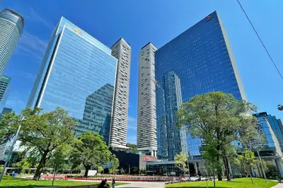 100 Harbour Street 3405, Toronto, On M5j 0b5