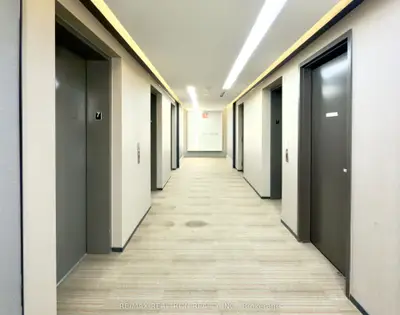 21 Widmer Street 710, Toronto, On M5v 0b8