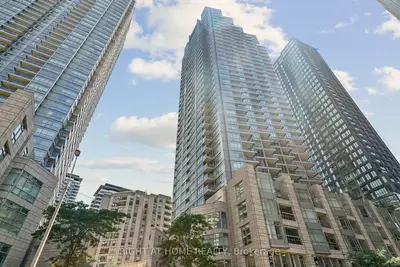 2181 Yonge Street 2804, Toronto, On M4s 2b1
