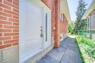 36 Beaver Valley Road Unit #1, Toronto, On M3h 4s1