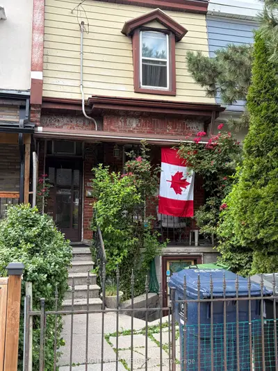 60 Foxley Street, Toronto, On M6j 1r2