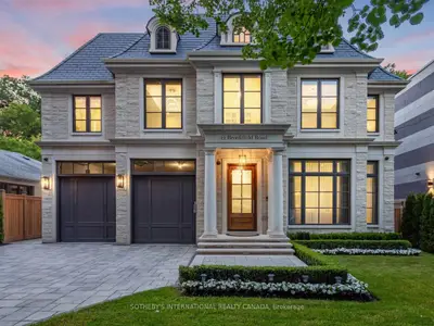 22 Brookfield Road, Toronto, On M2p 1a9