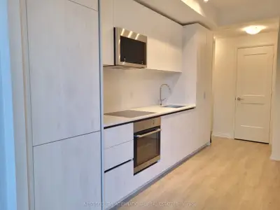 8 Widmer Street 2001, Toronto, On M5v 0w6