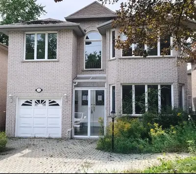 3022 Bayview Avenue, Toronto, On M2n 5l1
