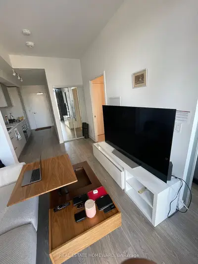 19 Western Battery Road 1101, Toronto, On M6k 0e3