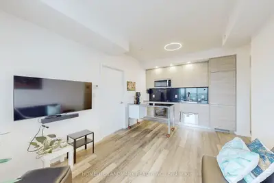 75 Canterbury Place 10, Toronto, On M2n 2n1