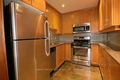 510 Jarvis Street 14, Toronto, On M4y 2h6