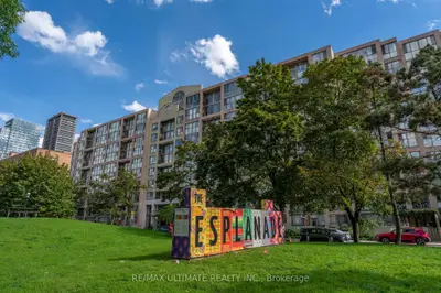 65 Scadding Avenue 513, Toronto, On M5a 4l1