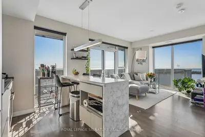 20 Richardson Street 2403, Toronto, On M5a 0s6