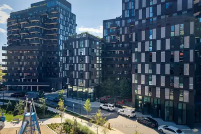30 Tretti Way 427, Toronto, On M3h 0e3
