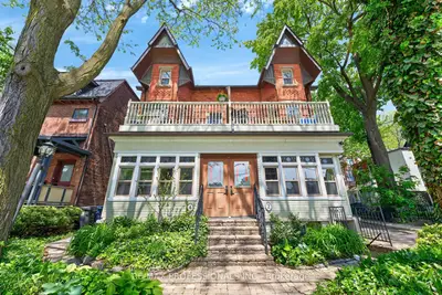 2 Afton Avenue, Toronto, On M6j 1r7