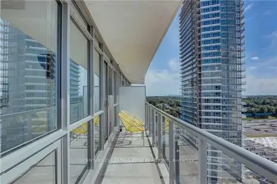 121 McMahon Drive 2010, Toronto C15, ON M2K 0C1