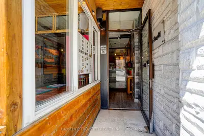 482 Bloor Street W, Toronto, On M5s 1x8