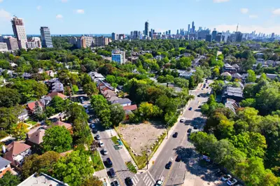 861 Avenue Road, Toronto, On M5p 2k4