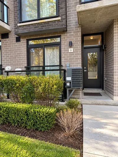 264 Finch Avenue E Th09, Toronto, On M2n 0l3