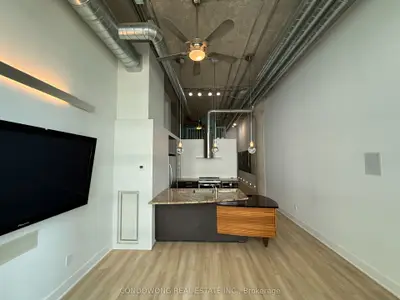 637 Lake Shore Boulevard W 331, Toronto, On M5v 3j6