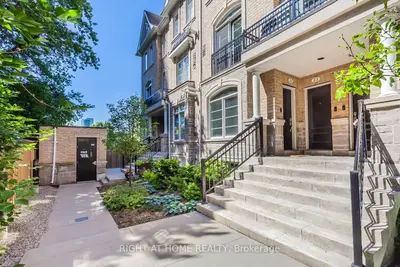 39 Drewry Avenue 22, Toronto, On M2m 0b4