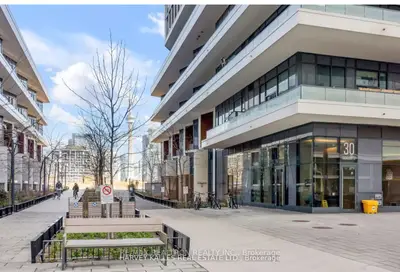 30 Ordnance Street 2704, Toronto, On M6k 0c8