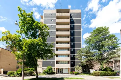 34 Walmer Road 102, Toronto, On M5r 2w6