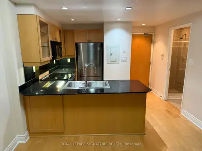 80 Cumberland Street 1705, Toronto, On M5r 3n7