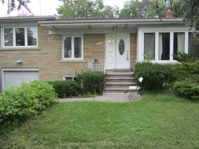 260 Park Home Avenue Main, Toronto, On M1t 0b5