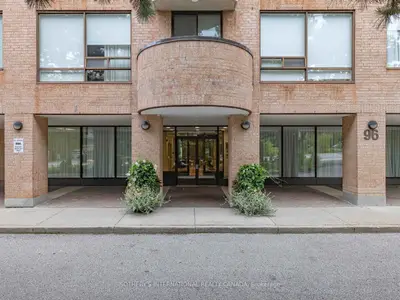 96 Fifeshire Road 501, Toronto, On M2l 2x9