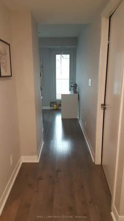 600 Fleet Street 220, Toronto, On M5v 1b7