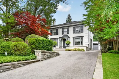 15 Alexandra Wood, Toronto, On M5n 2s2
