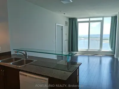 208 Queens Quay W 3307, Toronto, On M5j 2y5