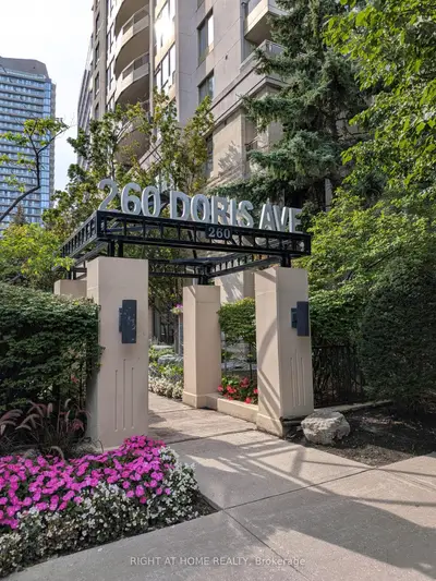 260 Doris Avenue 305, Toronto, On M2n 6x9