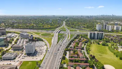 2015 Sheppard Avenue E 3010, Toronto, On M2j 0b3