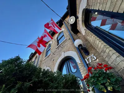 173 Carlton Street 3f, Toronto, On M5a 2k3