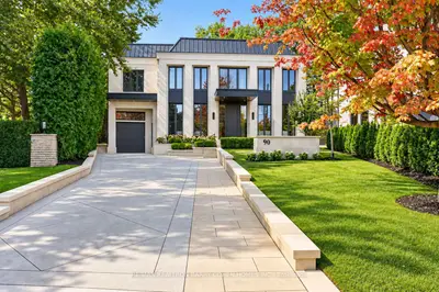 90 Arjay Crescent, Toronto, On M2l 1c7