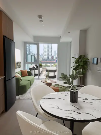 5 Defries Street 521, Toronto, On M5a 0w7
