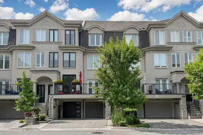 13 David Dunlap Circle, Toronto, On M3c 4b9