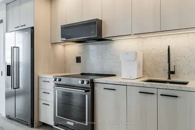 30 Mutual Street E3005, Toronto, On M5b 2a7
